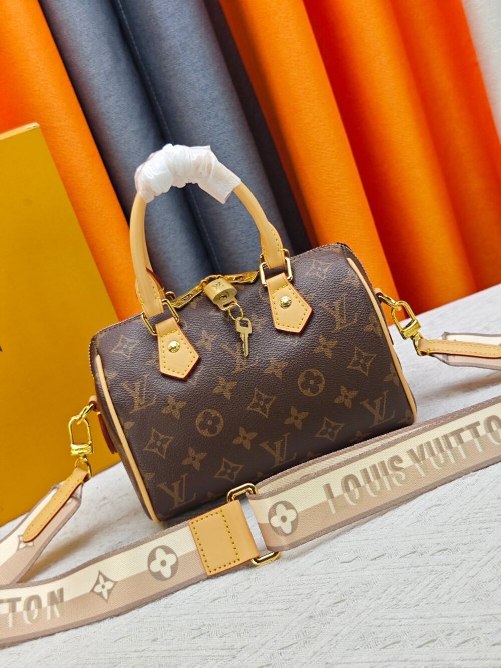 Louis Vuitton Speedy Bandoulière 20